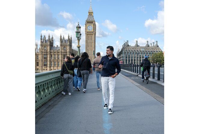 Private Photoshoot in London - Picking your London backdrop: Big Ben, Richmond, Thames, or Greenwich Park