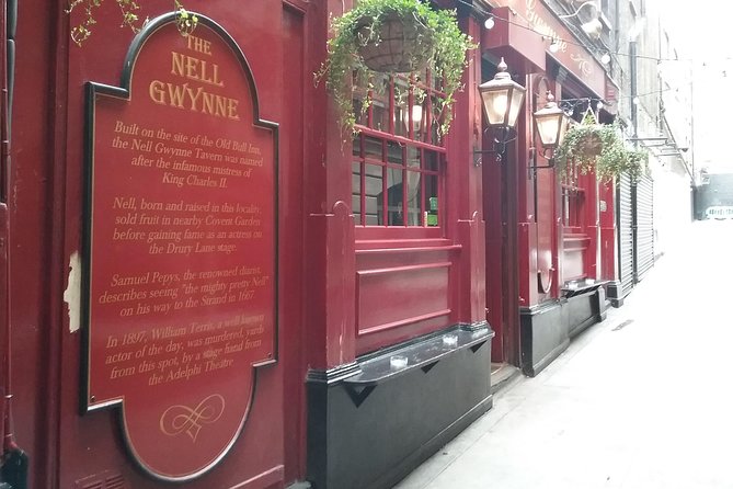 Private Pub Tour of Central London - Stop 4: The Harp in Covent Garden, why it keeps winning