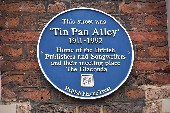 Private Rock 'n' Roll Music Tour of Central London - Ronnie Scott’s, ODEON Covent Garden, and Foyles Bookshop punk-to-pop links