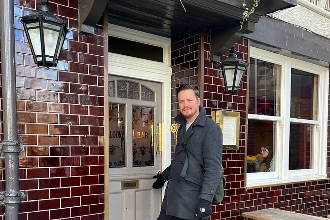 Private Ted Lasso Filming Locations Tour - Stop 6, back toward Victoria or Westminster: end the day without transit chaos