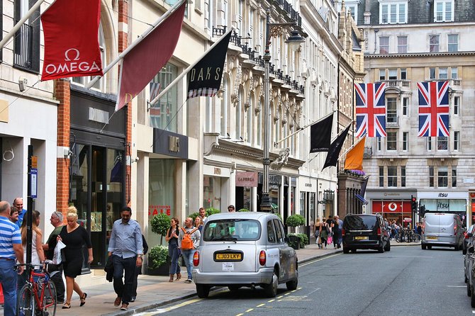 Private Tour: Black Taxi Tour of London - St. James’s Palace and Horse Guards Parade: royal London without the crowds