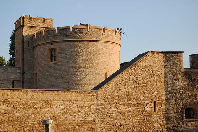 Private Tour: Chauffeur-Driven Tour of London - The short Tower Bridge and Tower of London segment