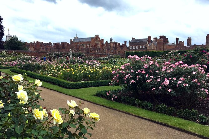 Private Tour: Hampton Court Palace Day Trip from London - Guide Matters, and the Jade Mention Is a Good Sign