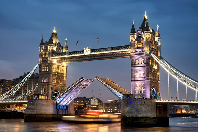 Private Tour London Highlights, entries Westminster Abbey, The Tower of London - The Tower of London: Crown Jewels, ravens, and Yeoman Warders