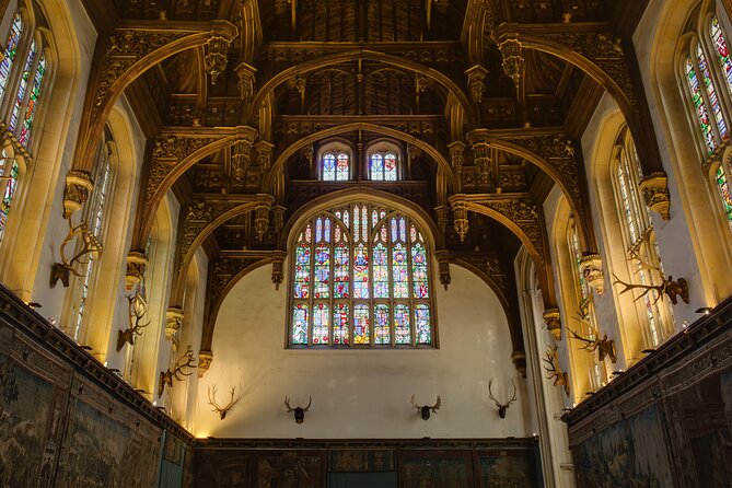 Private Tour of Hampton Court Palace with Award-Winning Architectural Historian - Meet James: the guide behind the Tudor to Baroque story