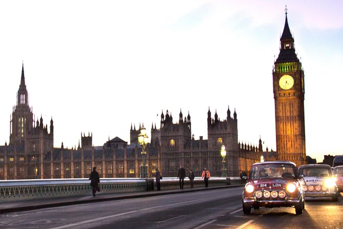 Private Tour of London's Landmarks in a Classic Car - A classic Mini Cooper route that beats London crowds