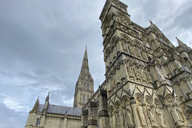 Private Tour of Stonehenge and Salisbury Cathedral - Town time in Salisbury: making 60 to 90 minutes feel like a mini escape