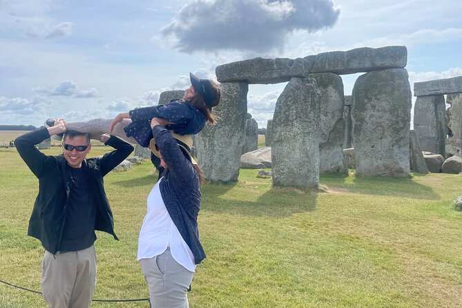 Private Tour to Stonehenge, Bath and The Cotswolds - Castle Combe for Cotswolds Charm: Wool Trade Roots in Small-Town Form