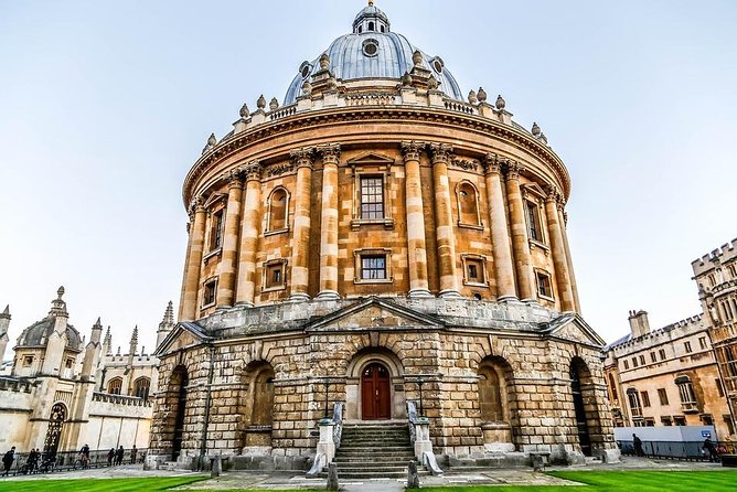 Private Tour to Stratford-Upon-Avon and The Cotswolds - Cotswolds scenery plus drive time reality check