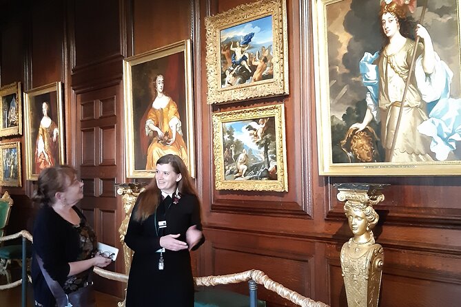 Private tour with an accredited expert guide Hampton Court Palace - A Blue Badge guide turns Hampton Court into a human story