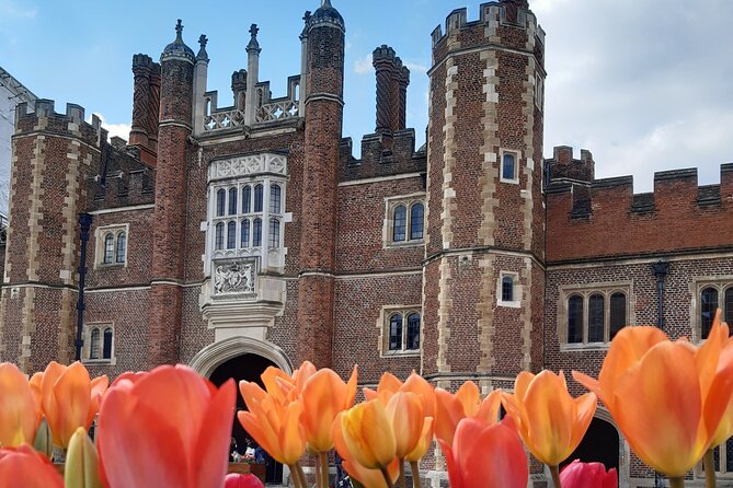 Private tour with an accredited expert guide Hampton Court Palace - Tudor Kitchens and State Apartments: what to focus on so it sticks