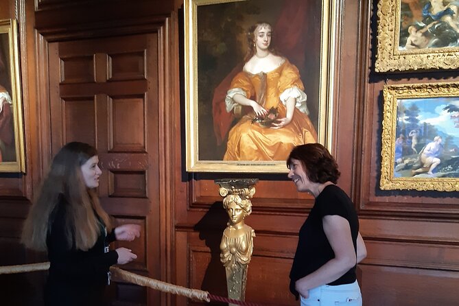 Private tour with an accredited expert guide Hampton Court Palace - Price and value for a private group up to 15