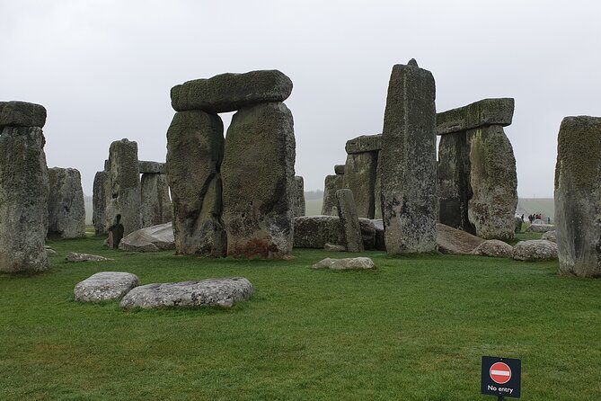 Private Tours to Stonehenge & Oxford - Your departure setup: pickup, meet point, and staying sane