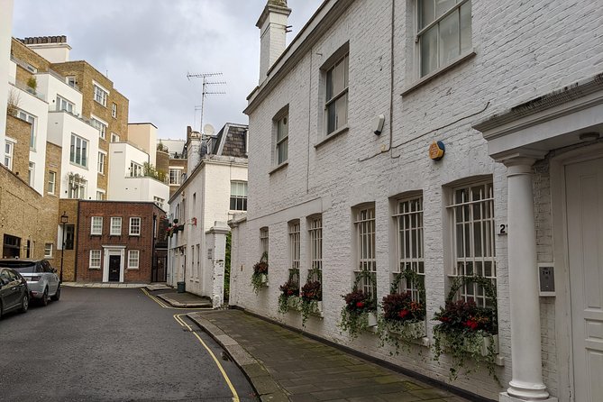 Private transfer from Heathrow to your London Hotel - Where the driver can take you in central London (and where extra fees apply)