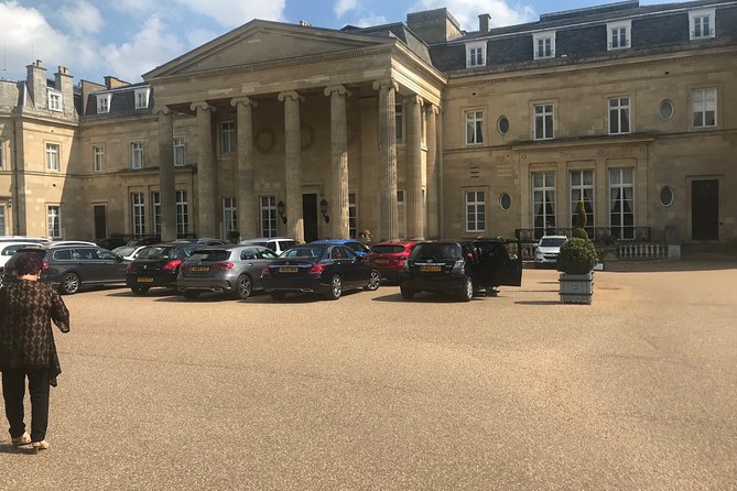 Private Transfers London Heathrow to Southampton Cruise Terminal via Stonehenge - Comfort details that matter with luggage