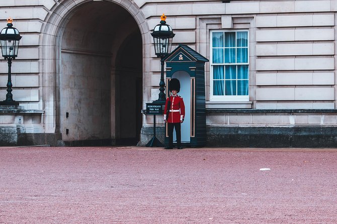 Private Walking tour London, Buckingham Palace to Big Ben and much more - Whitehall’s Horse Guards Parade: uniforms, horses, and rain-or-shine discipline