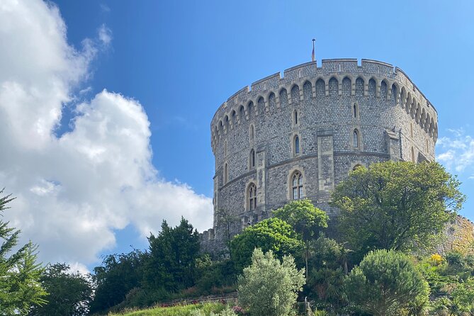 Private Windsor Castle Tour - The 8:30am pickup, Wi-Fi comfort, and London-to-Windsor timing