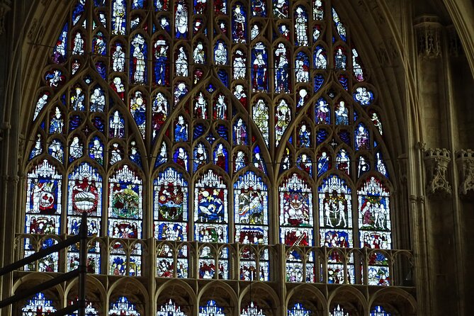 Private York Minster Guided Walking Tour - The behind-the-scenes angle: craftspeople care and local storytelling