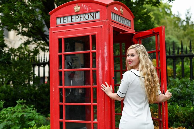 Professional Private Photoshoot in London - Big Ben and the red telephone booth setup: instant wow photos