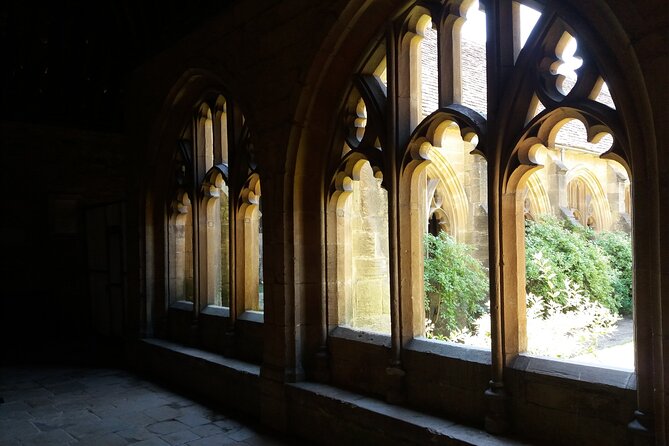 Prospective Oxford Students Entry Advice- Private Group tour - Hertford’s bridge-style photo stop and Oxford’s student-life details