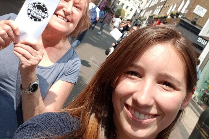 Public BucketRace - Scavenger Hunts with a Twist - Getting to Golden Square at 12:00 without stress