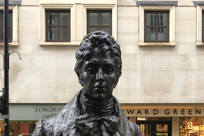 Rich people behaving badly - Where this tour fits in your London plans