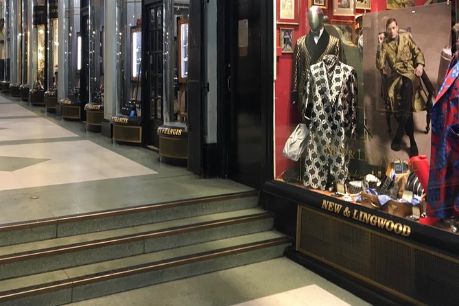 Rich people behaving badly - Old Queen Street: gossip, film echoes, and human nature