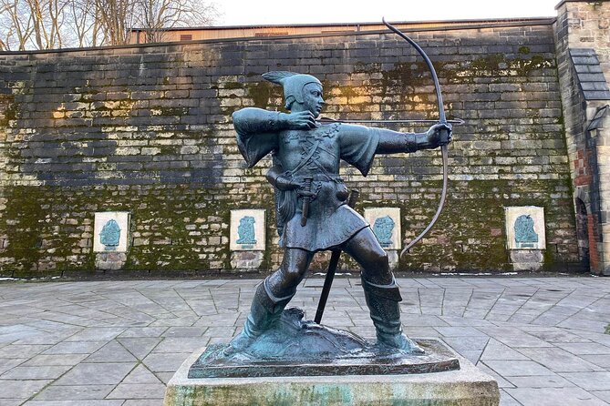 Robin Hood’s Nottingham: Interactive Game & Walking Tour - Your two “systems” for the day: walking plus a phone game