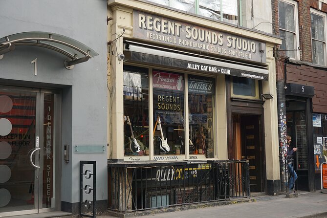 Rock Music Walking Tour of London's Soho - Starting point on Tottenham Court Road, ending at The Dog And Duck