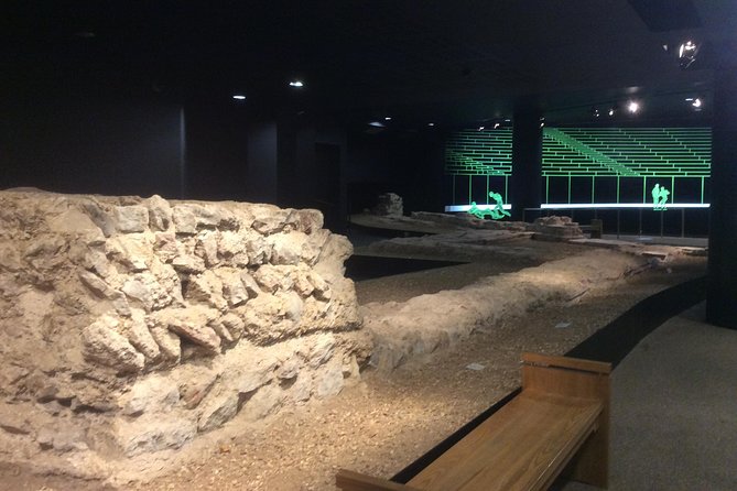 Roman London Private Walking Tour - Aldgate Square and Vine Street, Roman traces under modern life