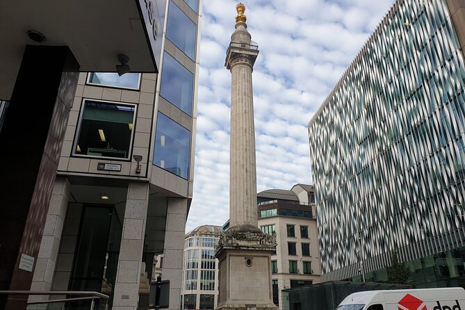 Roman Ruins to Blitz Bombings: A Walking Tour of London's Fiery History - The Monument to the Great Fire of 1666: a landmark built from a turning point