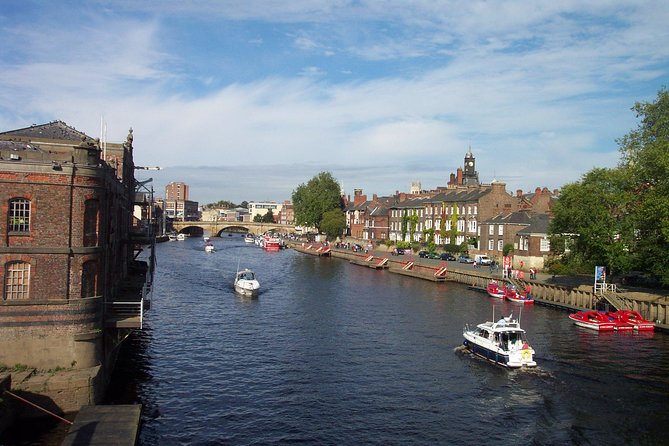 Romans, Vikings and Medieval York: An Audio Tour - The Shambles: medieval street stories you can walk at human speed