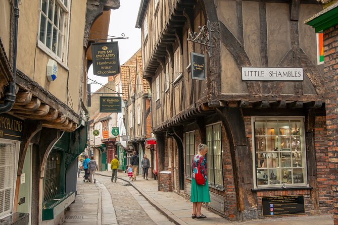 Romans, Vikings and Medieval York: An Audio Tour - Abbey ruins and Merchant Adventurers’ Hall: power after the church era