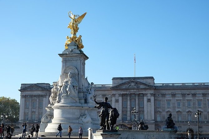 Royal London And Changing of Guard - Very Small Group Tour - A small-group Royal walk that keeps you with your guide