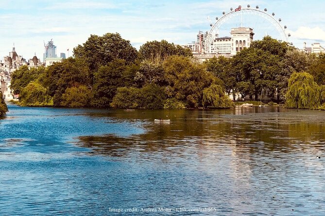 Royal London: Private Half-Day Tour with Horse Guards Parade - St. James’s Park and St. James’s Palace: where the details turn the walk into story