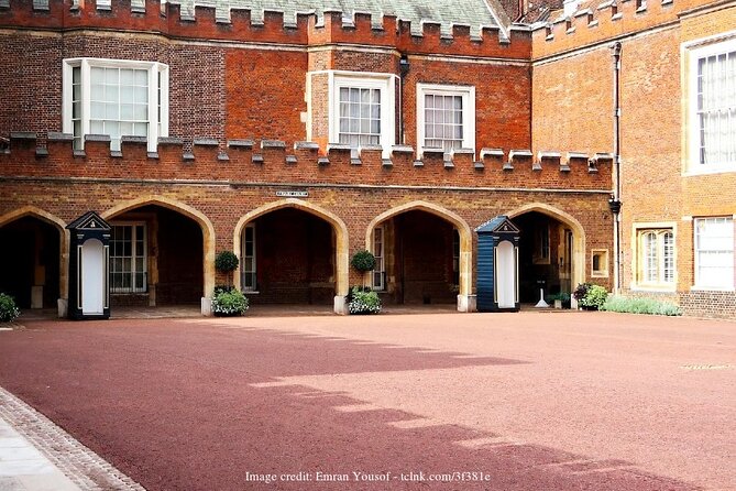 Royal London: Private Half-Day Tour with Horse Guards Parade - What makes the guides matter here (and why it’s not just trivia)