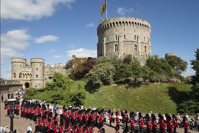 Royal Windsor Afternoon Tour from London - Windsor Castle: State Apartments, St George’s Chapel context, and what the audio actually gives you