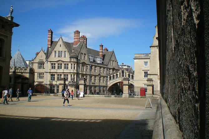 Royal Windsor, Oxford & Cotswold Private Tour - The Cotswolds: villages, sheep, stone walls, and photo stops