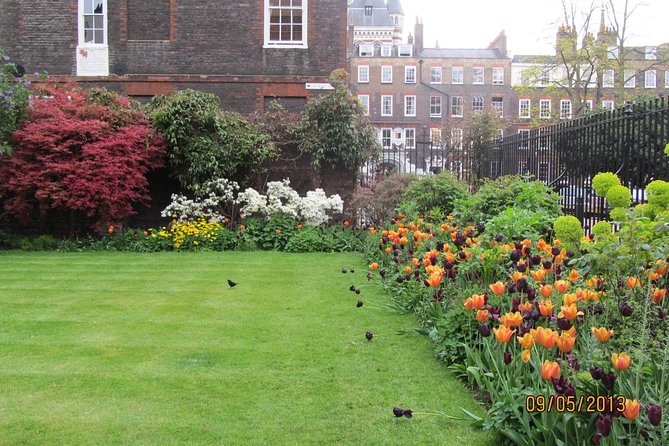 Secret Gardens of London Private Tour - Inns of Court hidden gardens behind legal London