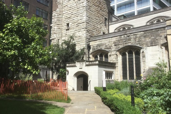 Secret Gardens of the City of London Private Tour - St Paul’s Cathedral to Distaff Lane Garden: where London slows down
