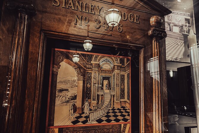 Secret Societies, Freemasons and Occult London - Meeting at St. James’s Palace and the “magical arts” introduction