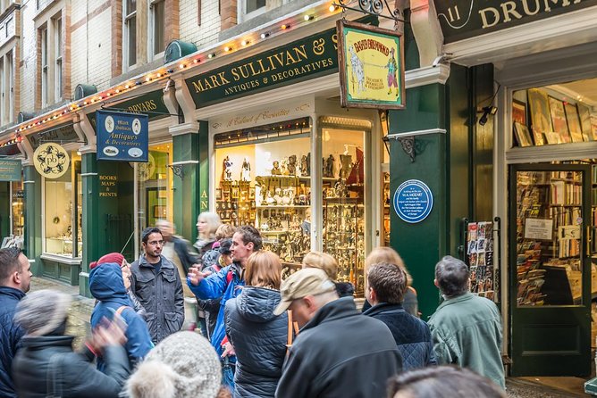 Secret Walking Tour of Central London - Covent Garden: St Paul’s Church and a calmer garden moment
