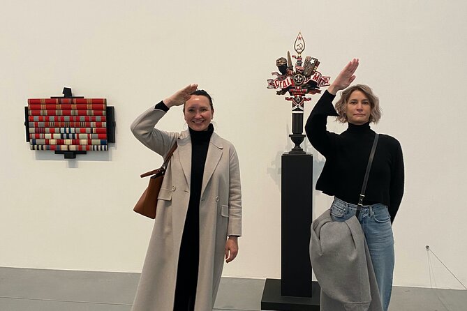 See Tate Modern with an Art Historian in London - Temporary exhibitions: how they fit, and how they don’t