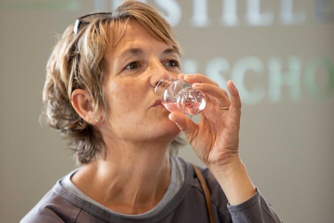 Shakespeare Distillery Tour - 11am Ticket - Family-Run Energy, Expert Q&A, and a Few Great Takeaways