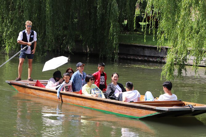 Shared Punt Tour - Cambridge - King’s College Chapel and King’s Bridge, the big centerpiece moment