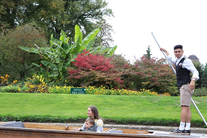 Shared Punt Tour - Cambridge - The 50-minute flow, from Lets Go Punting Cambridge to your turn at Silver Street Bridge