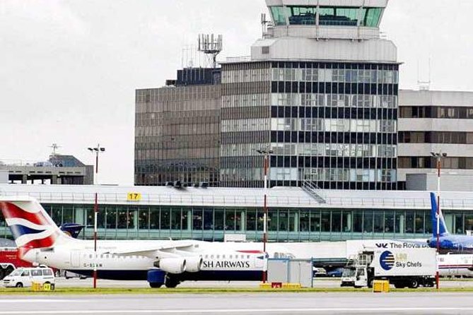 Shared Shuttle London Arrival Transfer - Airport to Hotel / Accommodation - Luggage Rules, Group Size, and When Sharing Makes Sense
