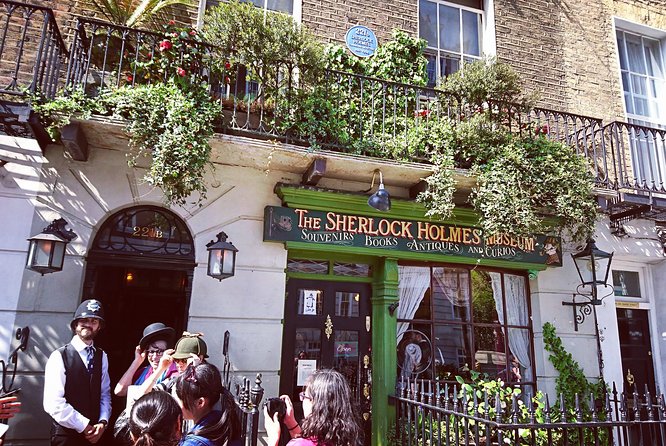 Sherlock Holmes BBC Series and Traditional Locations - A Very Small Group Tour - The Sherlock Holmes statue and the finish at the museum