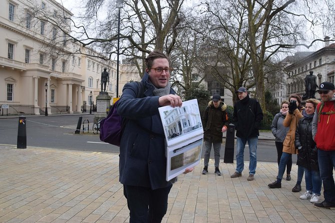 Sherlock Holmes Walking Tour in London - Pace, Group Size, and What to Expect From the Walk