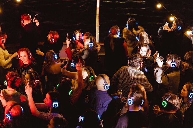 Silent Disco London Thames Boat Party - Headphones, decks, and how to handle the crowd